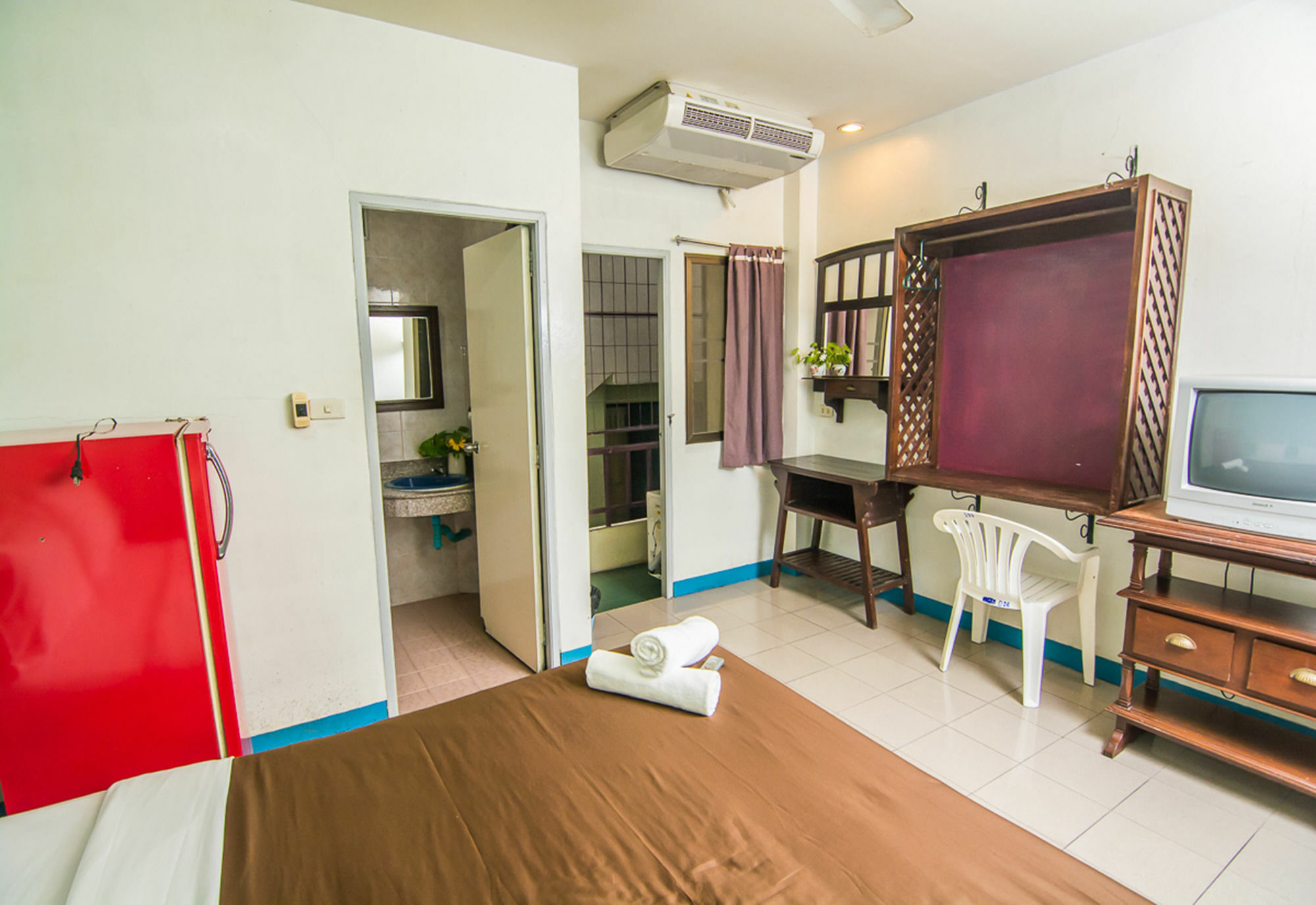 สุทัศน์คอร์ท 5 Hotel Pattaya ภายนอก รูปภาพ